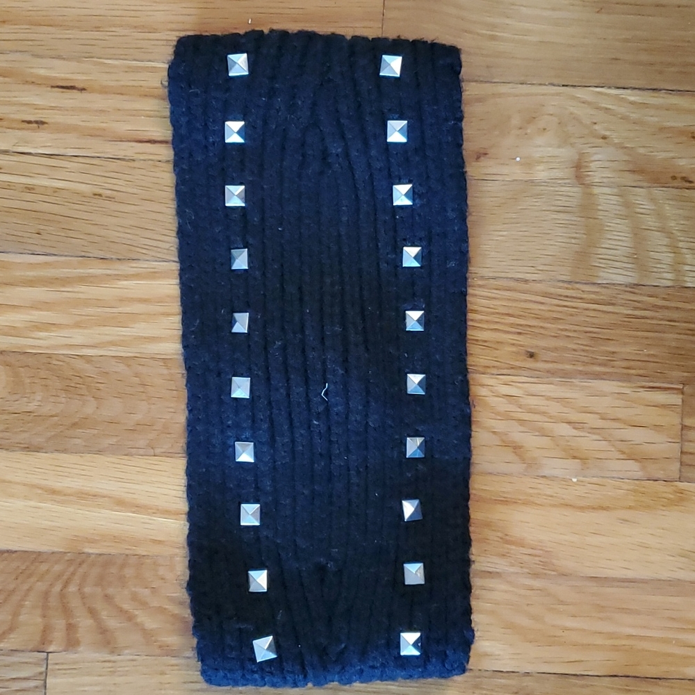 Edgy headband
